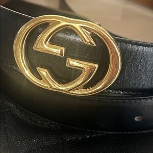 Authentic Gucci Black Belt / Gold Emblem comes w receipt sz Xs